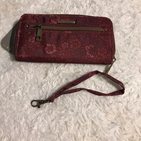 Travelon Zip Around Wallet - Picture 4 of 8